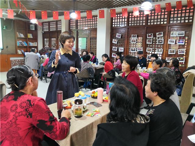 九九重阳节 浓浓敬老情