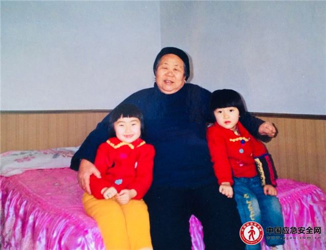 中元的月光：三十年