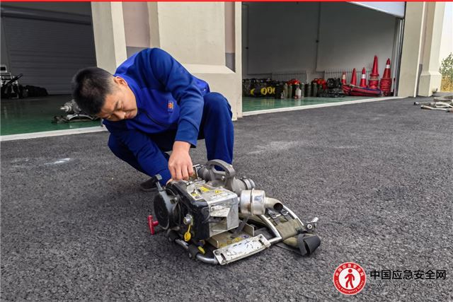 10113362382105462_30.jpeg 10113362382105462_30.jpeg