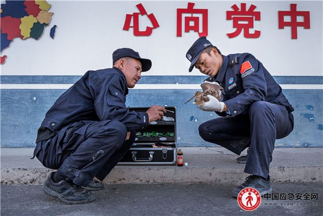 新疆克州：巡逻途中