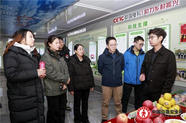 00443851364972474_13.jpeg 00443851364972474_13.jpeg